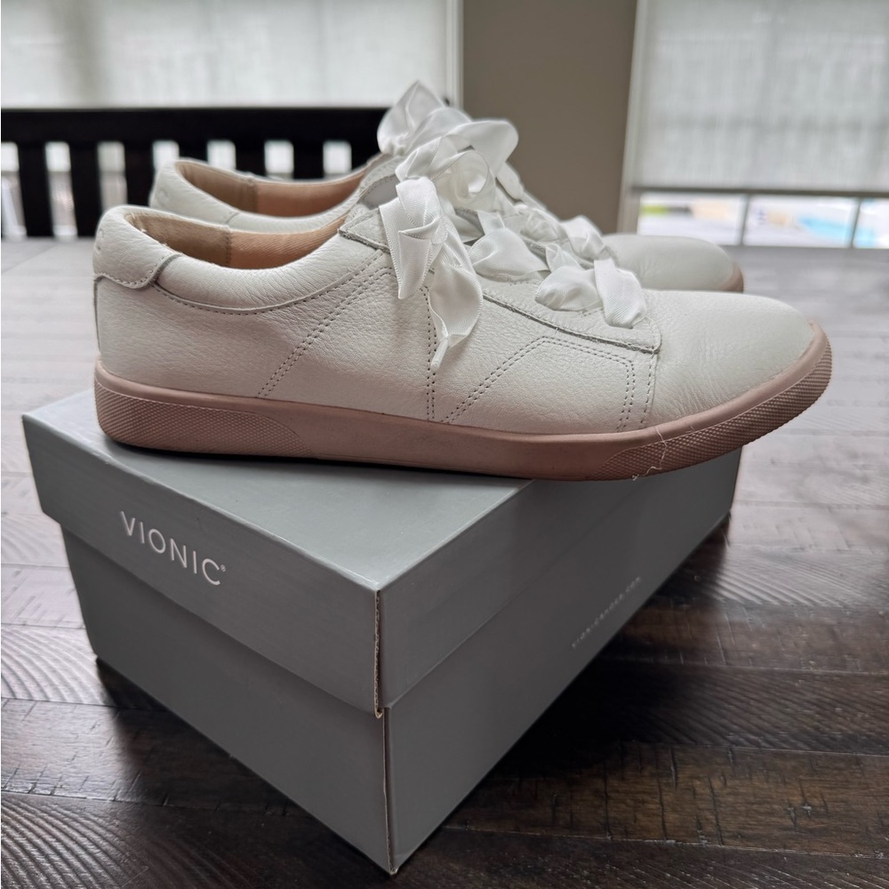 Vionic White and Pink Sneakers Sleek Minimalist Design - Picture 3 of 8